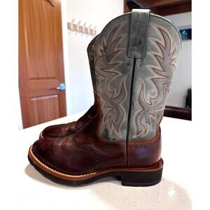 Ariat Men's 8EE Wide Heritage Crepe Leather Western Boot in Blue